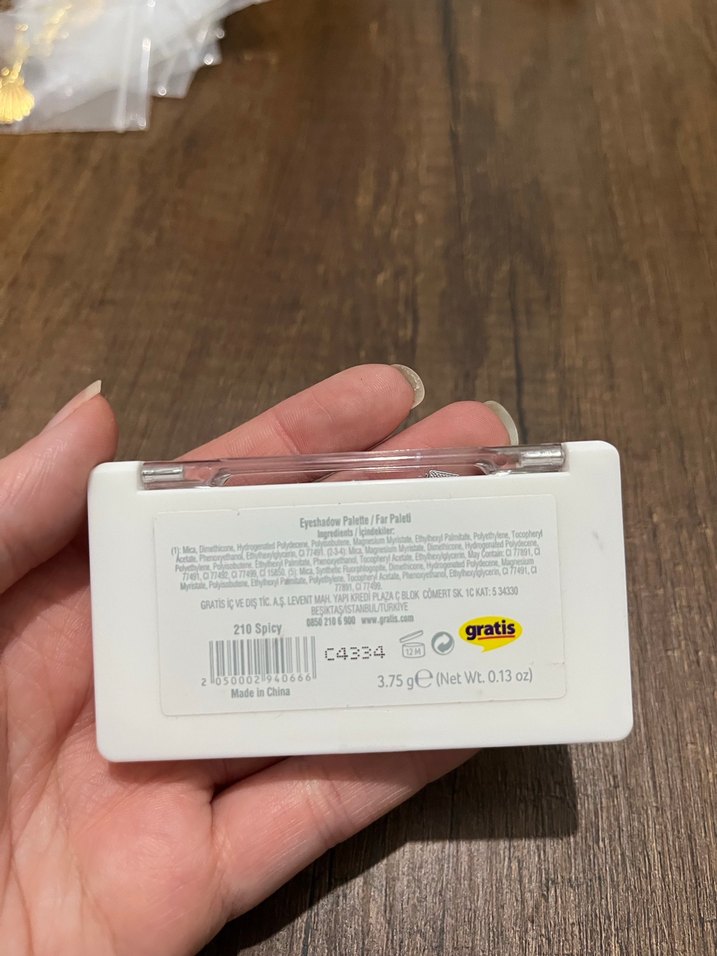 Bej Tonlarda Göz Farı Paleti - Görsel 2