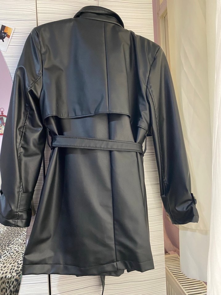 Kadın Siyah Deri Kemerli Trençkot - Görsel 4