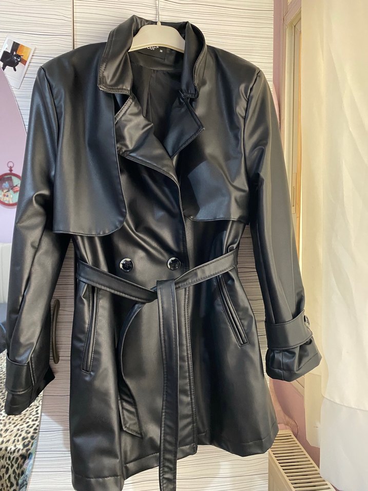 Kadın Siyah Deri Kemerli Trençkot - Görsel 2