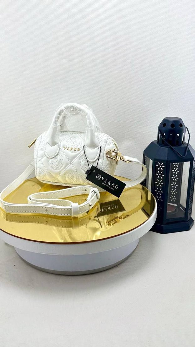 A kalte
Vakko
Renkler mevcut sol kaydırın - Görsel 4