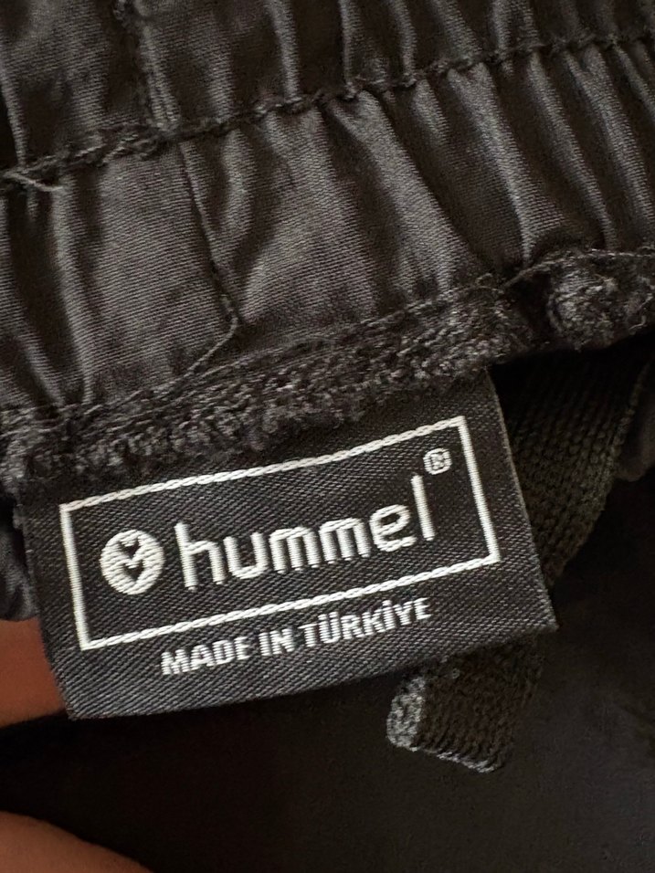 Siyah Kadın Rahat Kesim Midi Kumaş Pantolon - Görsel 3