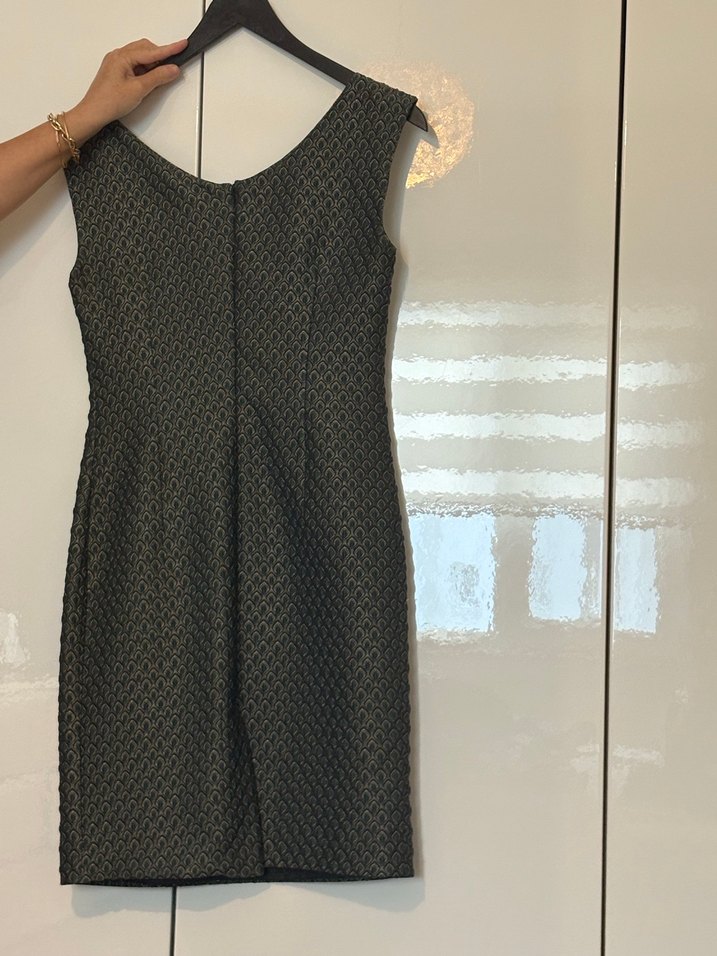 Siyah Dantel Detaylı Midi Elbise - Görsel 2