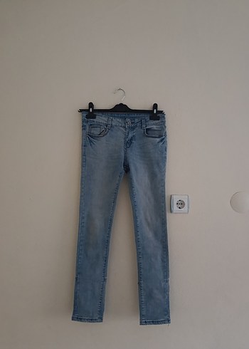 Gri Kemerli Kadın Midi Boy Denim Jean