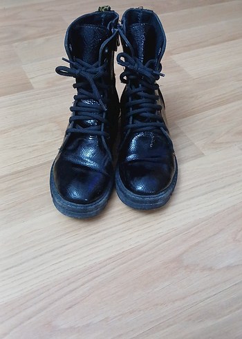 Siyah Rugan Bağcıklı Goth Stiletto Bot