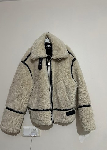 Zara Zara Beyaz Kısa Kürklü Kadın Kış Ceketi