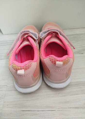 Kız Çocuk Pembe Bağcıklı Spor Ayakkabı - Görsel 3