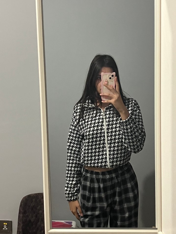 M beden siyah beyaz hırka - Görsel 2