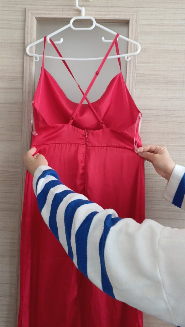 Kırmızı Midi Drapeli İnce Askılı Elbise - Görsel 3