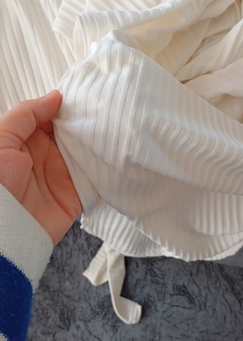 Beyaz Piliseli Uzun Keten Elbise - Görsel 9