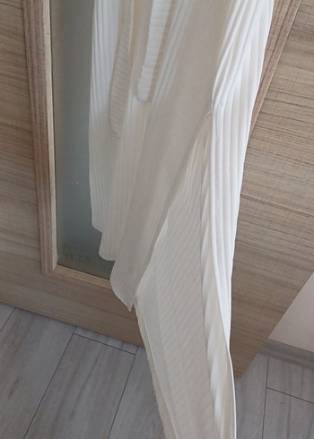 Beyaz Piliseli Uzun Keten Elbise - Görsel 2