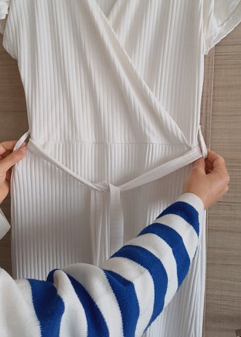 Beyaz Piliseli Uzun Keten Elbise - Görsel 5