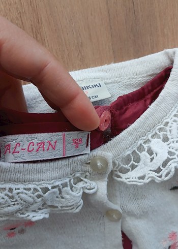 Nakışlı Düğmeli Uzun Kollu Kız Hırka - Görsel 8