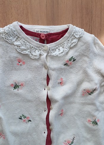 Nakışlı Düğmeli Uzun Kollu Kız Hırka - Görsel 5