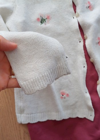 Nakışlı Düğmeli Uzun Kollu Kız Hırka - Görsel 6