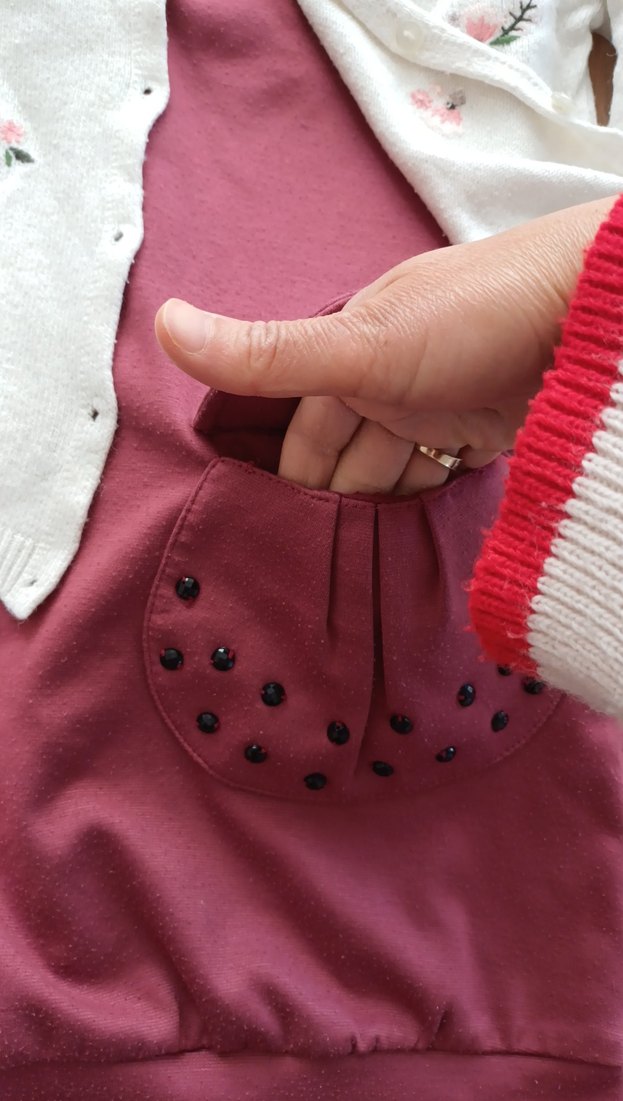 Nakışlı Düğmeli Uzun Kollu Kız Hırka - Görsel 3