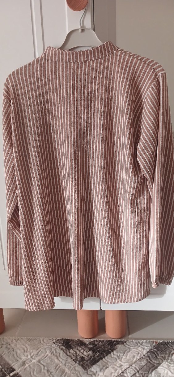 Bej Düğmeli  Kadın Gömlek - Görsel 5