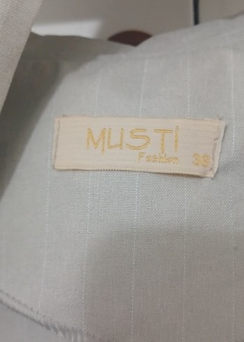 Gri Kolsuz Kadın Takım Elbise - Görsel 5