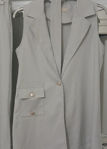 Gri Kolsuz Kadın Takım Elbise - Görsel 9