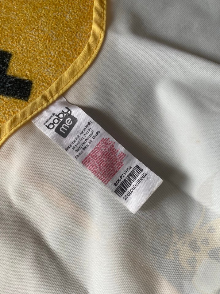 Yarım Omuzlu Bölmeli Mama Önlüğü - Görsel 3