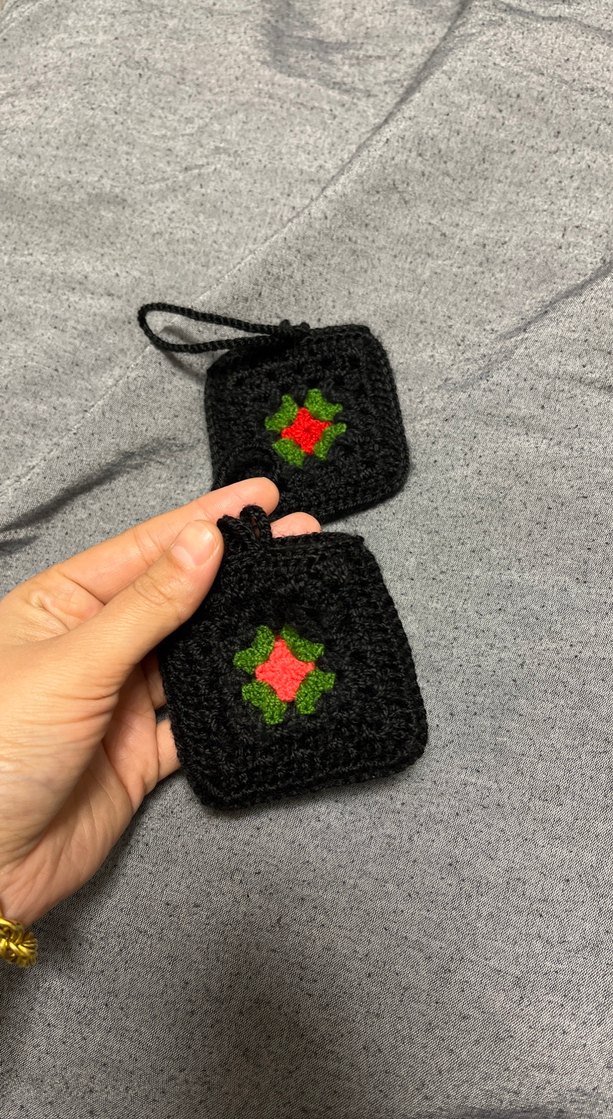 AirPods için tasarlanmış el emeği işlemler - Görsel 4