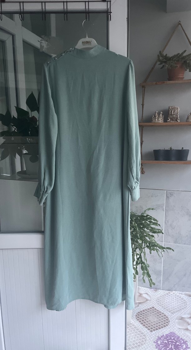 Bej Uzun Kollu Rahat Kesim Kadın Elbise - Görsel 5