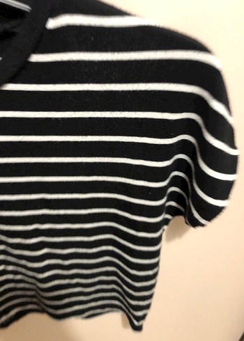 Kadın Siyah Çizgili Kısa Crop Top - Görsel 2