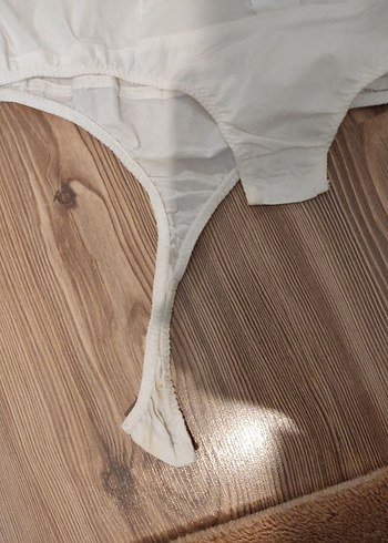 Düğmeli Beyaz Keten Uzun Kollu Gömlek hakim yaka - Görsel 4