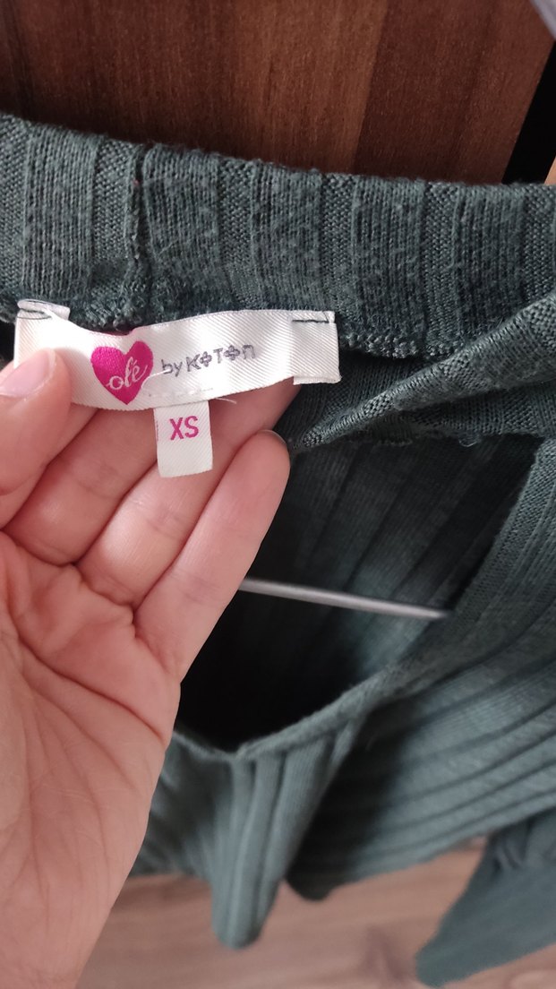 Koton markasi V Yaka Gri Uzun Kollu Triko Kadın Kazak - Görsel 2