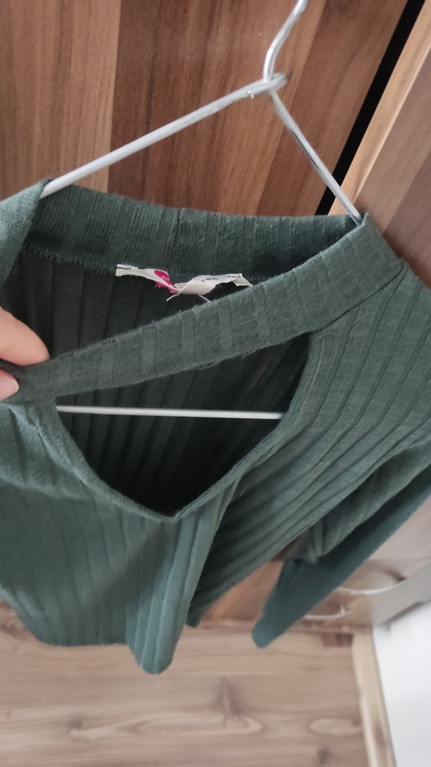 Koton markasi V Yaka Gri Uzun Kollu Triko Kadın Kazak - Görsel 3