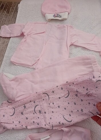 Diğer Bebek 0 3 ay gıysı