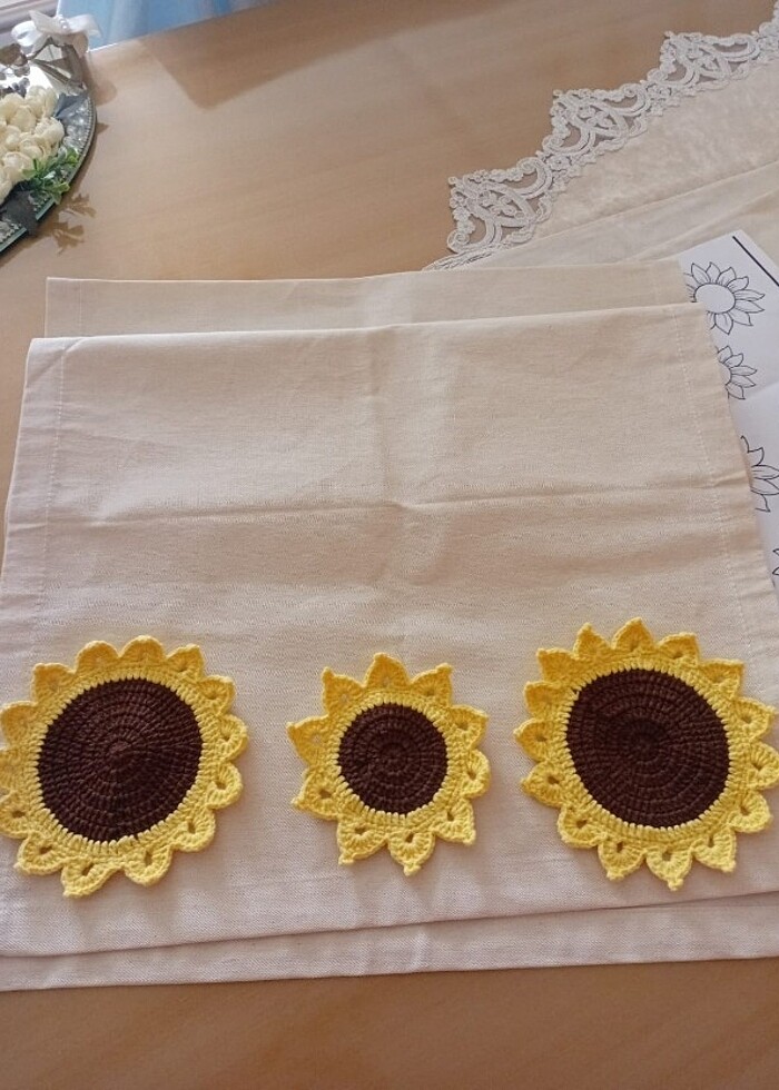 Keten kumastan runner ve kırlent kılıfı - Görsel 3