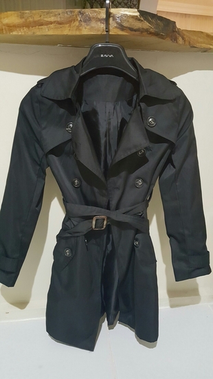 trenchcoat 