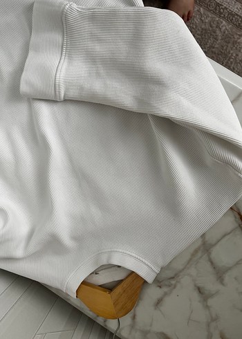 s Beden Suud collection sweatshirt
