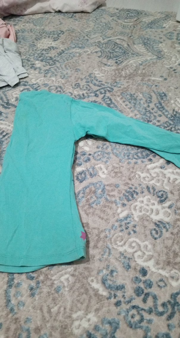 Kız Çocuk Turkuaz Parlak Yıldız Baskılı Tişört - Görsel 4