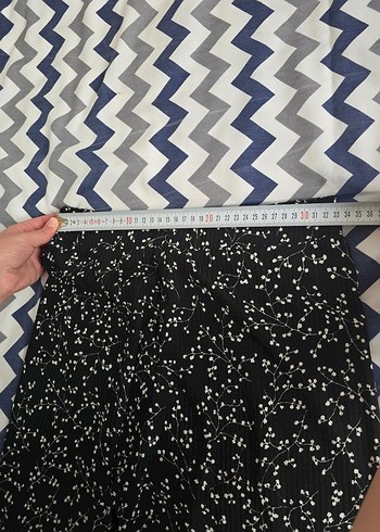 Kadın Siyah Pilili Rahat Kumaş Pantolon - Görsel 3