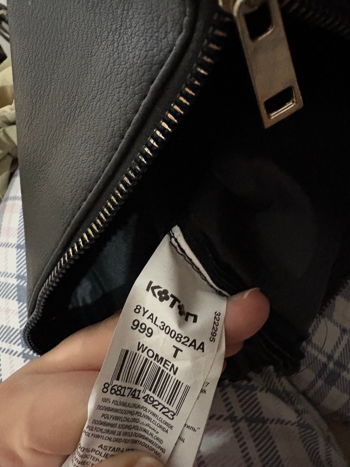 Siyah Deri Baskılı Kadın Çapraz Çanta - Görsel 3