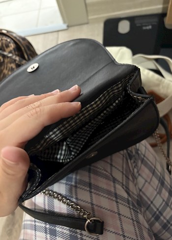 Zincir Detaylı Siyah Deri Kadın Çanta - Görsel 2