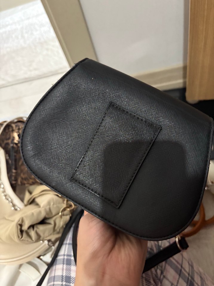 Zincir Detaylı Siyah Deri Kadın Çanta - Görsel 3