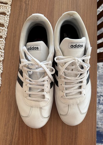 44 Beden beyaz Renk Erkek adidas spor ayakkabı