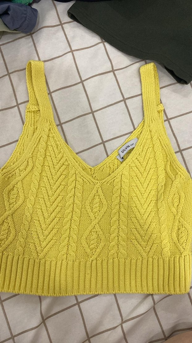 Sarı V Yaka Örgü Kadın Atlet - Görsel 2