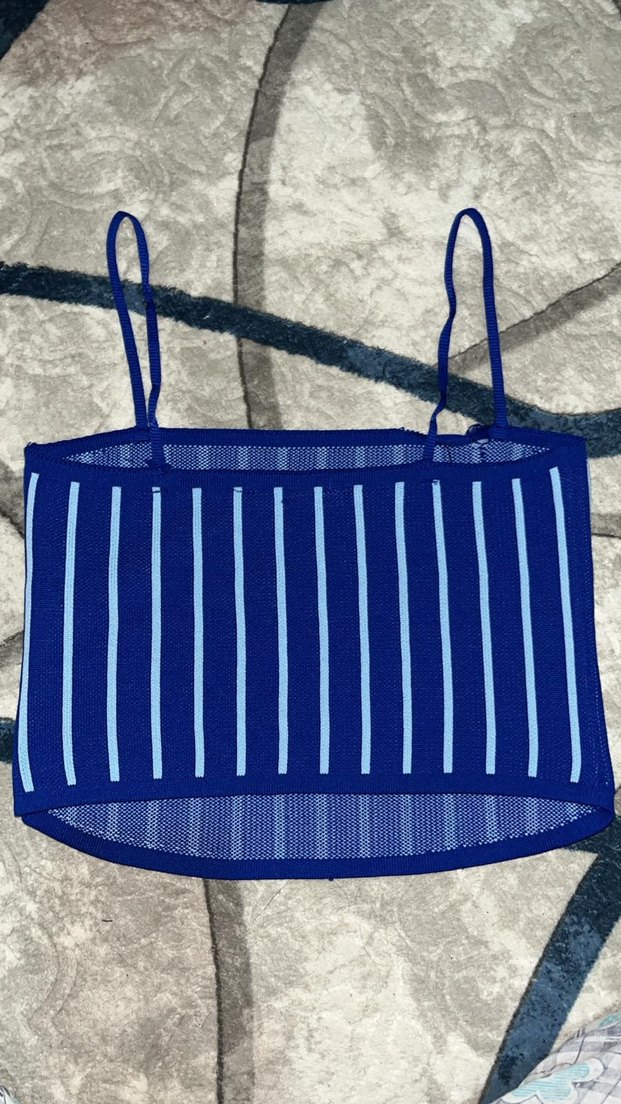 Çizgili Mavi İnce Askılı Triko Crop Top - Görsel 2