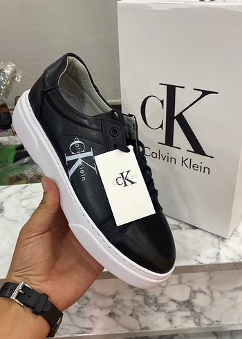 Calvin Klein Siyah Baskılı Kadın Sneaker