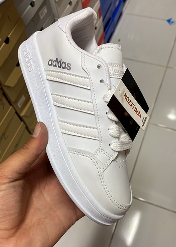 Unisex Beyaz Adidas Spor Ayakkabı