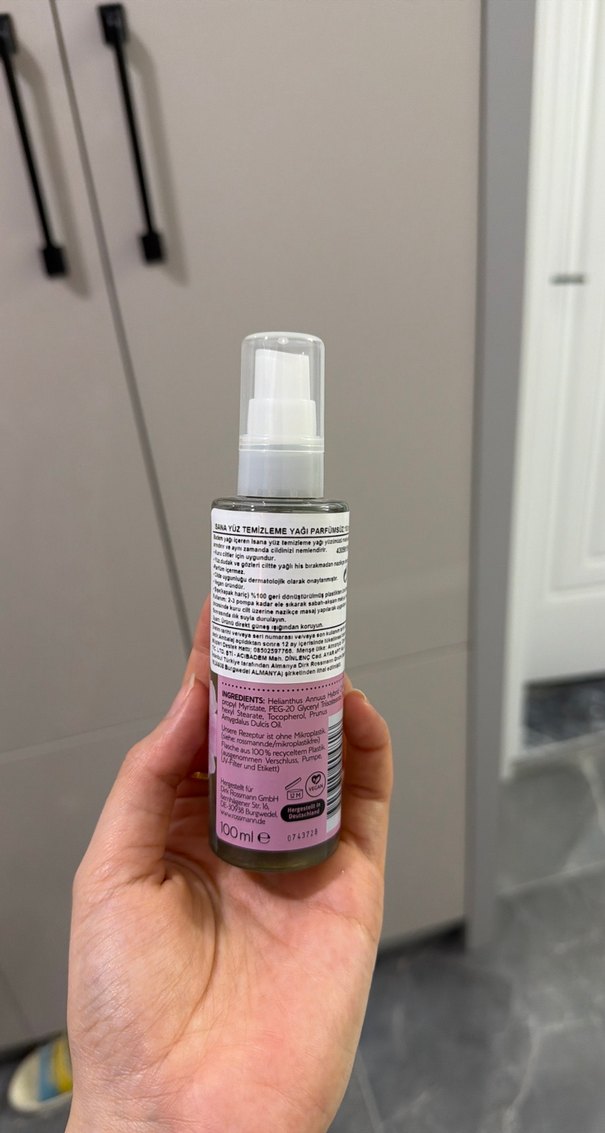 Isana Hassas Ciltler için Temizleme Yağı - Görsel 2