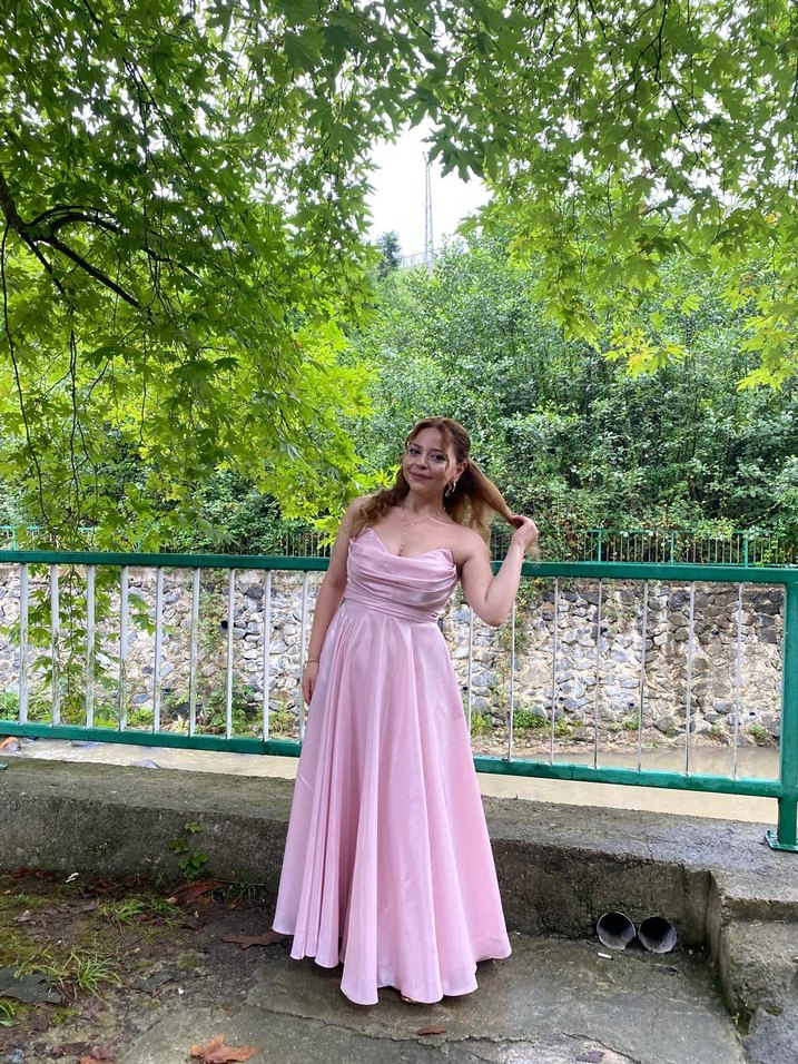 Pudra Pembe Drapeli Uzun Mezuniyet Elbisesi - Görsel 3