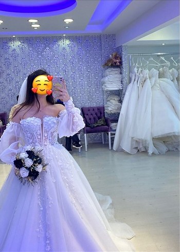 Straplez Uzun Kollu Prenses Gelinlik - Görsel 2