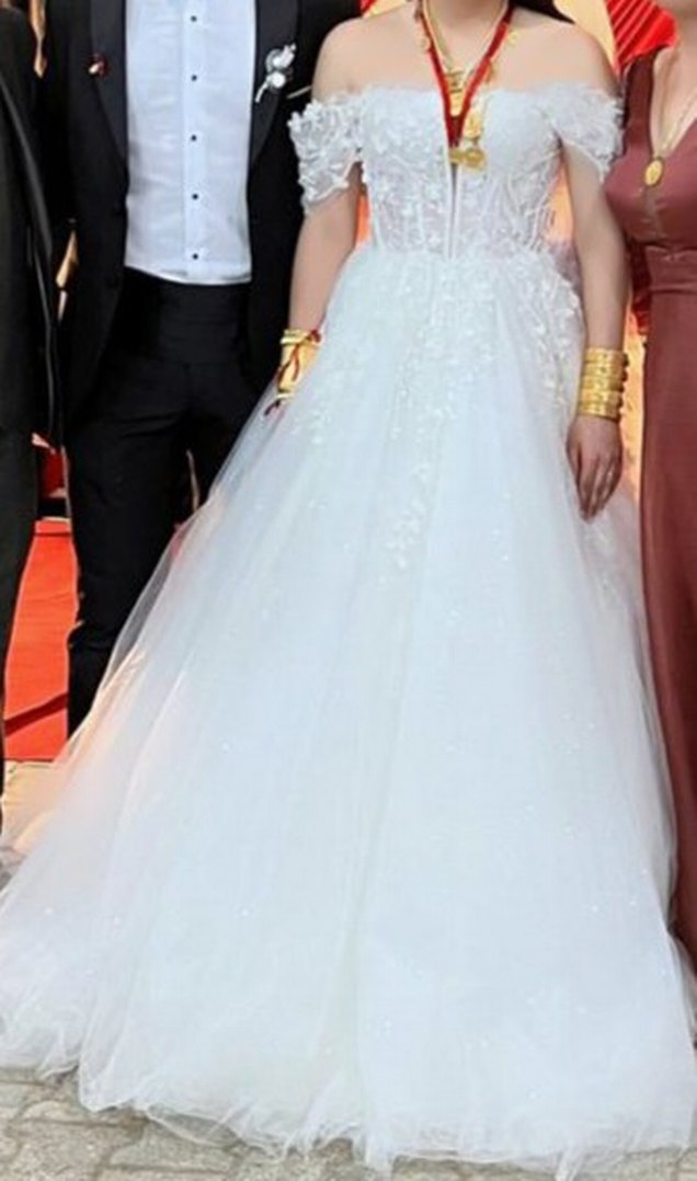 Straplez Uzun Kollu Prenses Gelinlik - Görsel 4