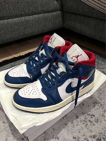 Jordan 1 French blue gym red 39