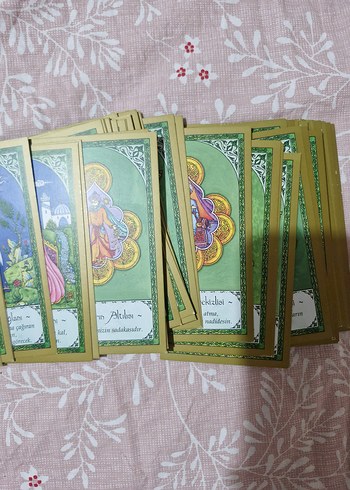 Rumi tarot kitabıyla birlikte