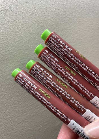 NYX Shiny Khaki Lip Gloss - Görsel 3